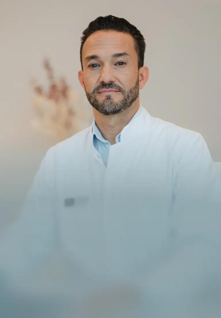Dr. med. Nestor Torio